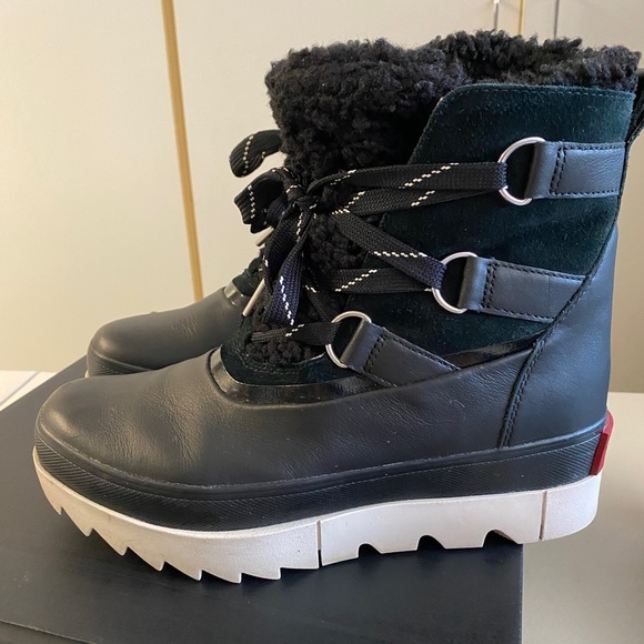 Sorel Joan of Artic black size 11 women’s boots - Picture 2 of 7